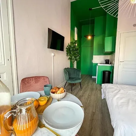 Suite Whitney Lyon Extérieur photo